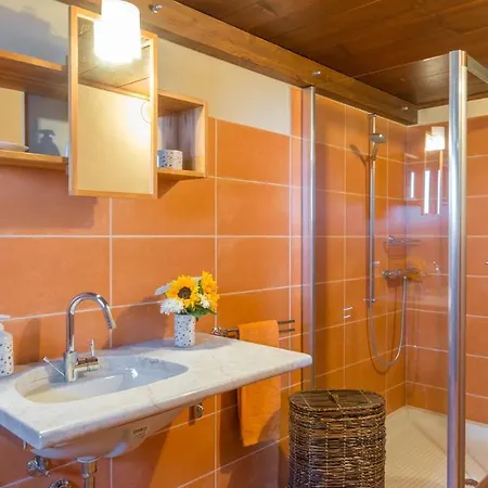 Il Casale Del Nonno 8&2 Emma * Guardea